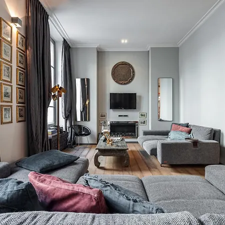 The Cosmopolitan Apartman